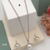 peral high quality pendent set