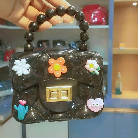 kids handbag  with chain